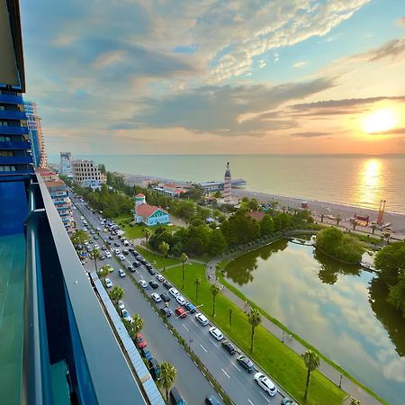 باتومي Panorama Orbi Beach Resort Center Suite المظهر الخارجي الصورة