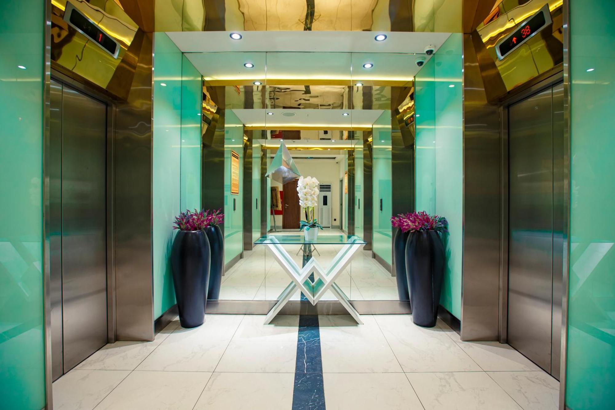 باتومي Panorama Orbi Beach Resort Center Suite المظهر الخارجي الصورة