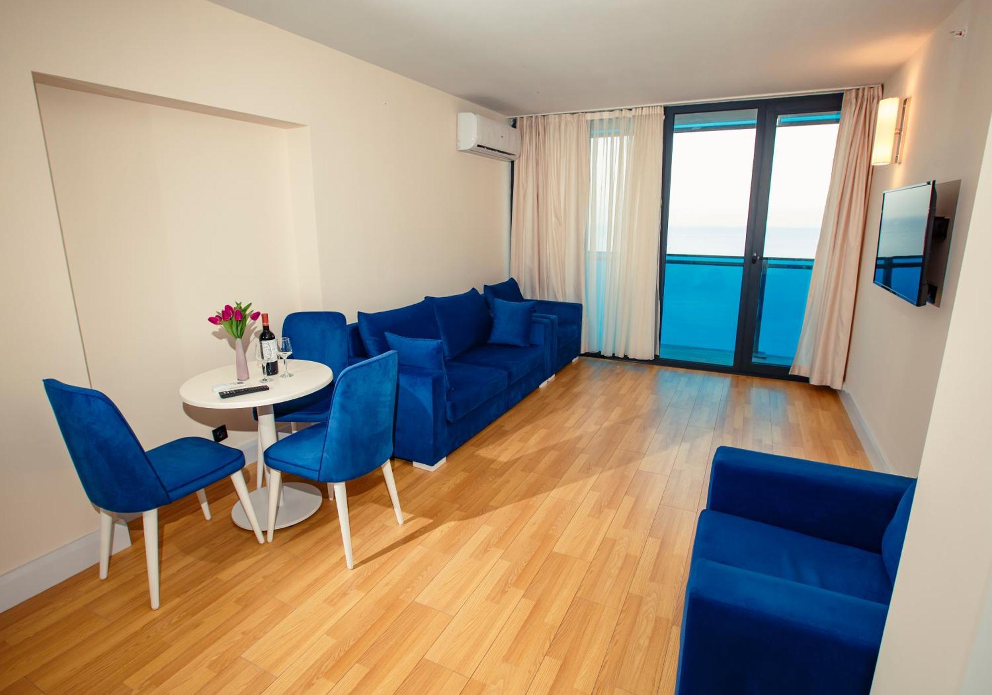 باتومي Panorama Orbi Beach Resort Center Suite المظهر الخارجي الصورة
